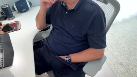 Snapshot of mr_hornyasfuck chatting on November 7, 4:51 pm mr_hornyasfuck online show from November 7, 4:51 pm