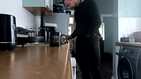 Snapshot of mr_i_ chatting on January 21, 11:13 am mr_i_ online show from January 21, 11:13 am