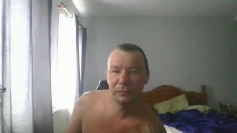 mr_i_ online show from June 1, 8:38 am