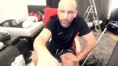 Snapshot of mr_jerking chatting on January 12, 12:23 pm Mr Jerkings online show from January 12, 12:23 pm