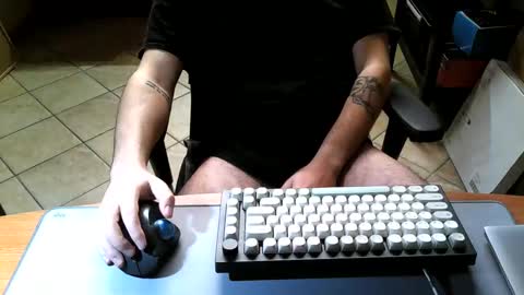 Snapshot of mr_kaa chatting on February 2, 8:19 pm mr_kaa online show from February 2, 8:19 pm