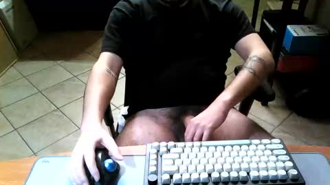 Snapshot of mr_kaa chatting on February 17, 5:43 pm mr_kaa online show from February 17, 5:43 pm