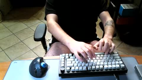 Snapshot of mr_kaa chatting on February 20, 6:13 pm mr_kaa online show from February 20, 6:13 pm