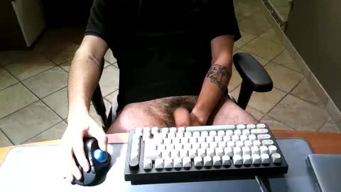 Snapshot of mr_kaa chatting on November 21, 5:44 pm mr_kaa online show from November 21, 5:44 pm