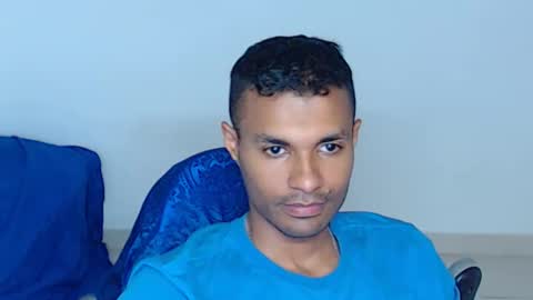 Max online show from April 15, 6:26 pm