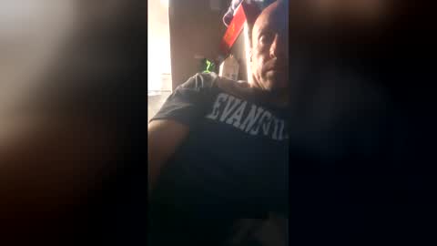 Snapshot of mr_morningstar441 chatting on June 22, 10:34 am mr_morningstar441 online show from June 22, 10:34 am
