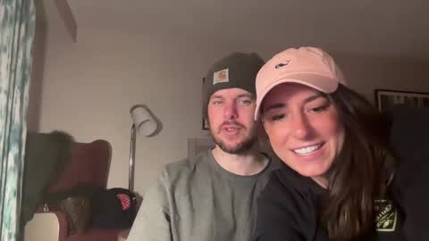 Mr  Mrs Glitter online show from February 22, 12:56 am