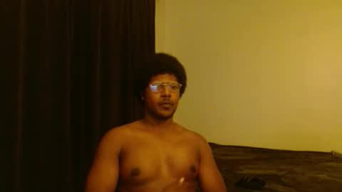 Snapshot of mr_nobody_100 chatting on February 19, 1:12 am mr_nobody_100 online show from February 19, 1:12 am