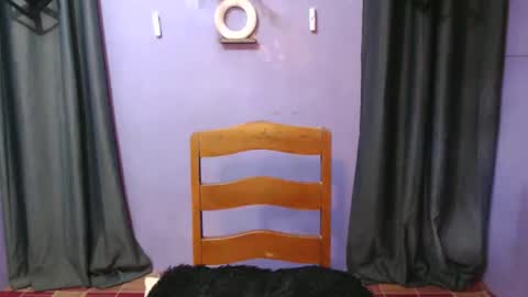 Snapshot of mr_olivercummerx chatting on November 6, 2:56 am mr_olivercummerx online show from November 6, 2:56 am