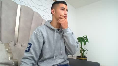 Mr Porn  online show from April 13, 12:54 pm