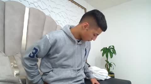 Mr Porn  online show from June 6, 12:54 pm