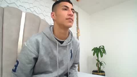 Mr Porn  online show from June 17, 2:14 am