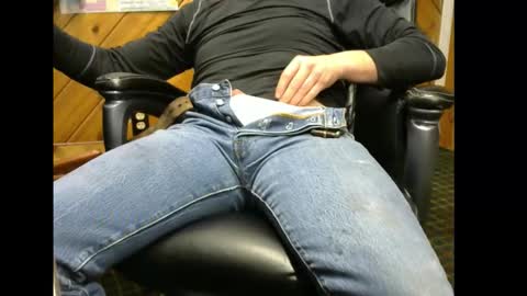 Snapshot of mr_x7333 chatting on November 17, 3:34 am mr_x7333 online show from November 17, 3:34 am