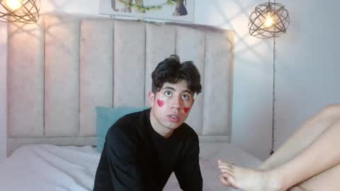 mrandmrvlxencs online show from April 29, 5:30 pm
