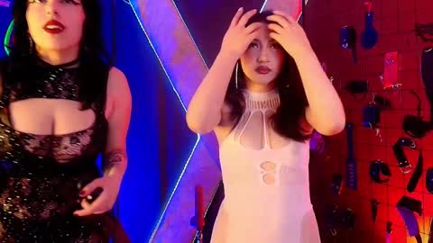 Snapshot of mranii_queen_bdsm_ chatting on November 27, 3:08 am mranii_queen_bdsm_ online show from November 27, 3:08 am