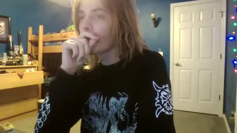 Ant online show from January 1, 2:41 am