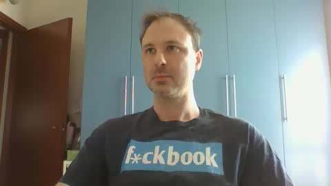 Snapshot of mravocado6 chatting on March 17, 1:47 pm mravocado6 online show from March 17, 1:47 pm