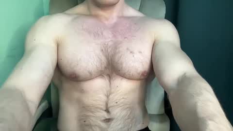 Snapshot of mrbiceps_23 chatting on December 14, 11:56 pm Mrbiceps23 online show from December 14, 11:56 pm