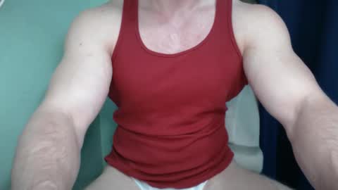 Snapshot of mrbiceps_23 chatting on September 18, 9:28 pm Mrbiceps23 online show from September 18, 9:28 pm