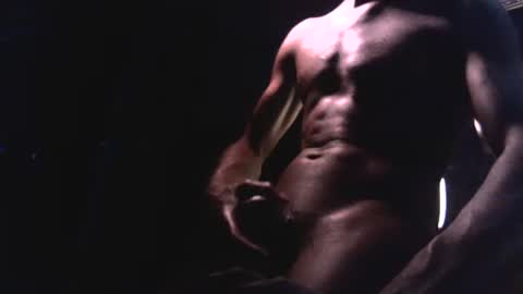 MrBigDiQ1 online show from December 18, 10:46 pm