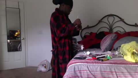 Snapshot of mrbigdthomas chatting on October 4, 1:53 pm MrBigDThomas online show from October 4, 1:53 pm