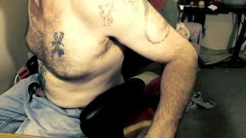 Snapshot of mrbiggintx chatting on April 15, 7:26 am mrbiggintx online show from April 15, 7:26 am