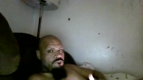 Snapshot of mrbiggs1077777 chatting on October 31, 3:35 pm mrbiggs1077777 online show from October 31, 3:35 pm