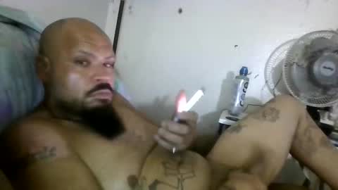 Snapshot of mrbiggs1077777 chatting on November 16, 7:30 pm mrbiggs1077777 online show from November 16, 7:30 pm