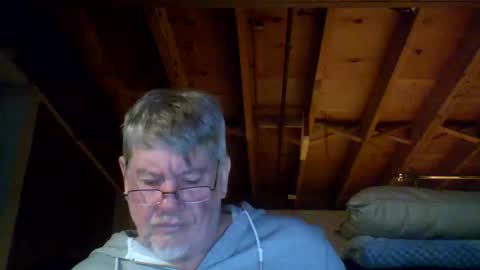 mrblade666 online show from March 3, 11:32 pm