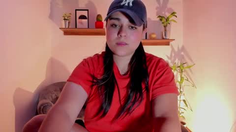 Snapshot of mrbuu_ chatting on January 30, 6:03 am Laura online show from January 30, 6:03 am