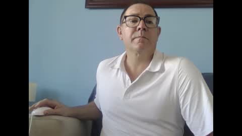 Snapshot of mrcaruso chatting on October 2, 12:45 pm Mrcaruso online show from October 2, 12:45 pm