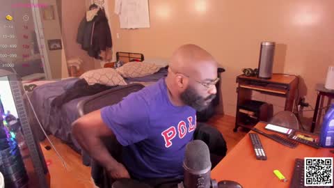 Chuck Daily online show from December 7, 6:32 am