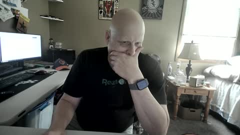 Snapshot of mrclean_55 chatting on October 1, 4:02 pm MrClean55 online show from October 1, 4:02 pm