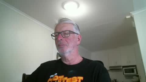 mrcreek1531 online show from April 26, 3:37 am