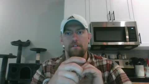 Snapshot of mrcumfixit chatting on October 13, 7:47 pm mrcumfixit online show from October 13, 7:47 pm