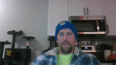 Snapshot of mrcumfixit chatting on October 23, 8:18 pm mrcumfixit online show from October 23, 8:18 pm