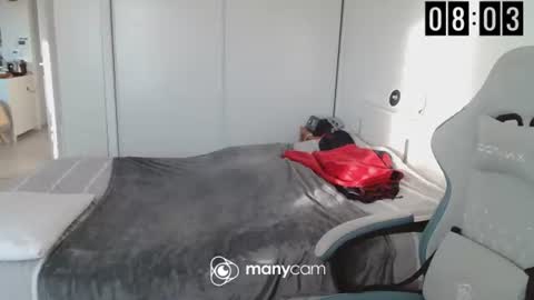 mrdr000 online show from April 7, 6:03 am