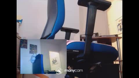Snapshot of mrduplo1975 chatting on April 23, 6:43 pm MrJohnsen1975 online show from April 23, 6:43 pm