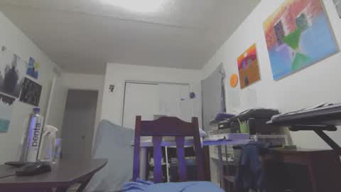 Snapshot of mrgoldtouch chatting on May 22, 4:52 am Ian online show from May 22, 4:52 am