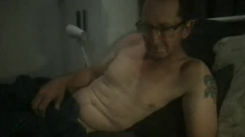 Snapshot of mrgray11xxx chatting on October 4, 6:17 pm mrgray11xxx aussie online show from October 4, 6:17 pm