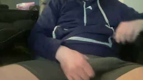 Snapshot of mrgummybear18 chatting on January 31, 10:21 pm mrgummybear18 online show from January 31, 10:21 pm