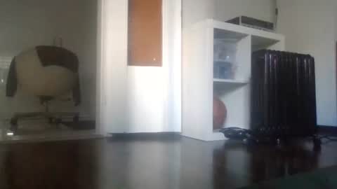 Snapshot of mrhandsomelovee chatting on October 31, 9:10 am Nikola online show from October 31, 9:10 am