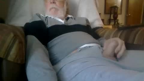 Snapshot of mrhollar chatting on January 16, 1:04 pm mrhollar online show from January 16, 1:04 pm