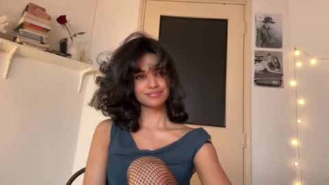 mriea_ online show from February 16, 4:41 am