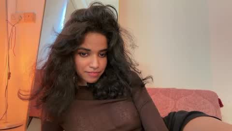 Snapshot of mriea_ chatting on June 15, 3:53 am mriea_ online show from June 15, 3:53 am