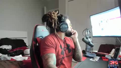 Snapshot of mrjacksonsplayroom chatting on February 4, 11:42 pm X TeamTJackson tnacamgirls online show from February 4, 11:42 pm