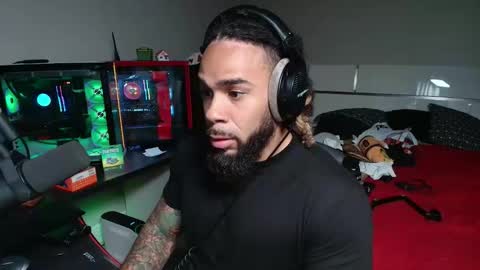 Snapshot of mrjacksonsplayroom chatting on March 3, 3:56 am X TeamTJackson tnacamgirls online show from March 3, 3:56 am