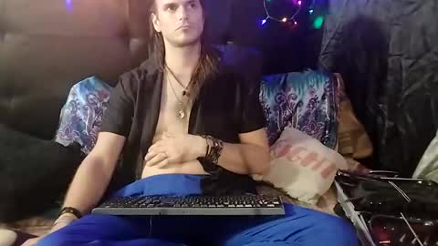 Snapshot of mrkinksized chatting on January 7, 7:42 am MrKinkSized online show from January 7, 7:42 am