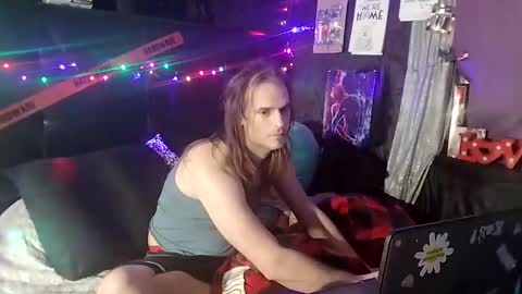 Snapshot of mrkinksized chatting on February 2, 6:48 am MrKinkSized online show from February 2, 6:48 am