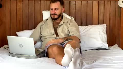 Snapshot of mrmaxiy chatting on July 7, 3:20 am Max online show from July 7, 3:20 am